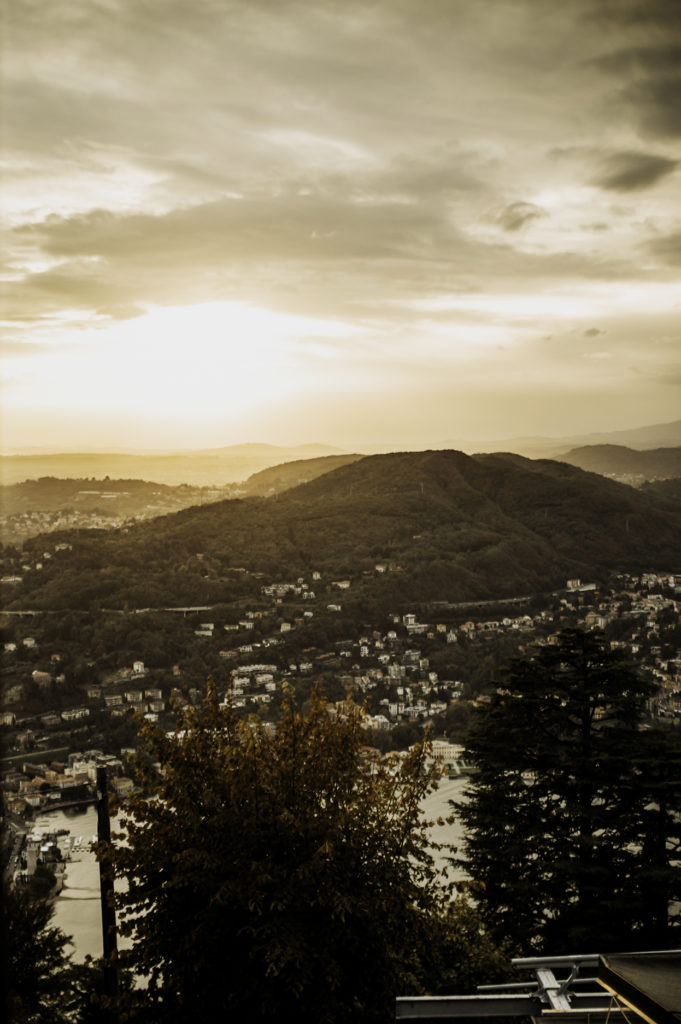 miasto brunate, jezioro como. jak dojechac nad jezioro como, co robic nad jeziorem como