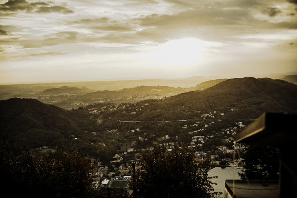 miasto brunate, jezioro como. jak dojechac nad jezioro como, co robic nad jeziorem como