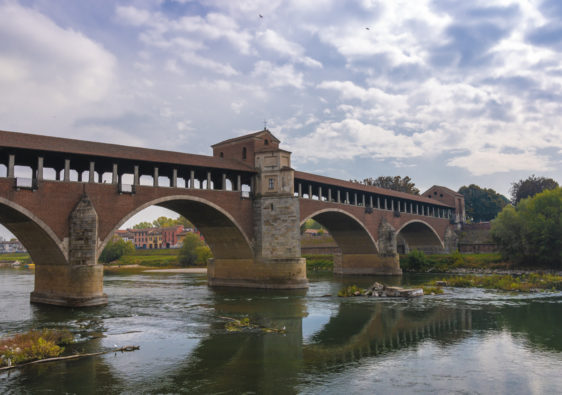 pawia. jednodniowe wycieczki z mediolanu