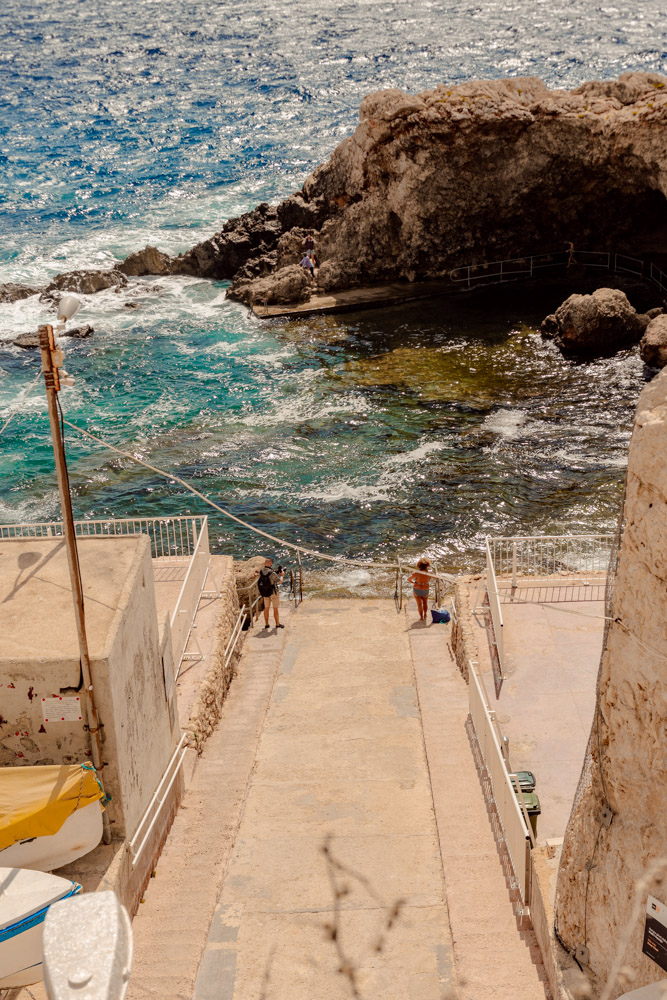 Ghar Lapsi Divesite, klify dingli malta, czy warto zobaczyć klify na malcie