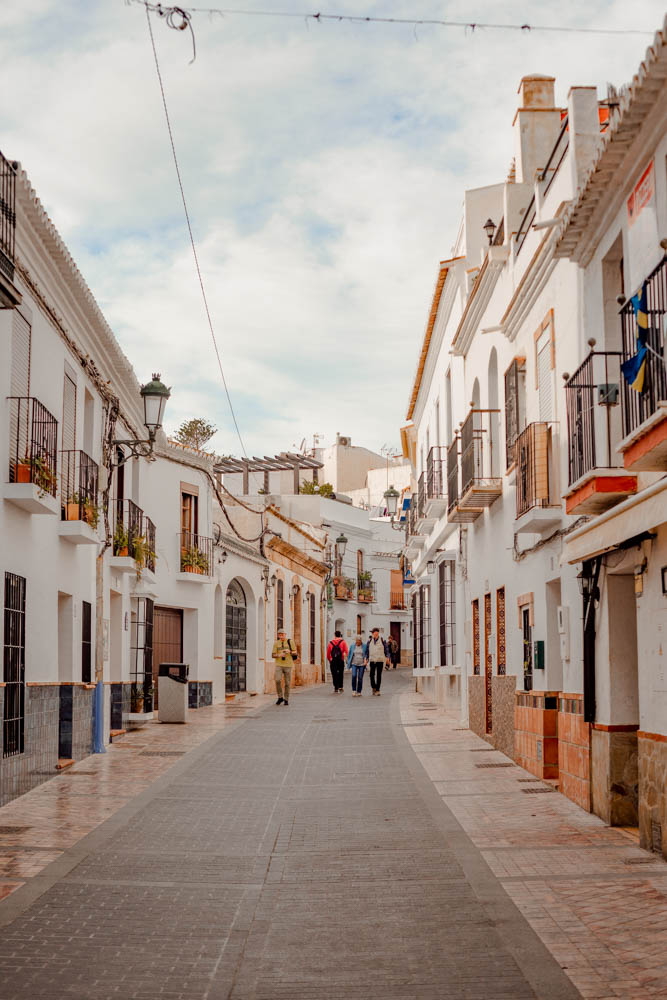 nerja, miasto w andaluzji, co zoabczyc w nerja, co zobaczyc w andaluzji