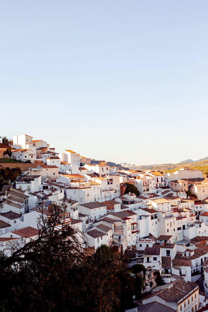 Setenil de las Bodegas, czy warto zobaczyć. Andaluzja Hiszpania