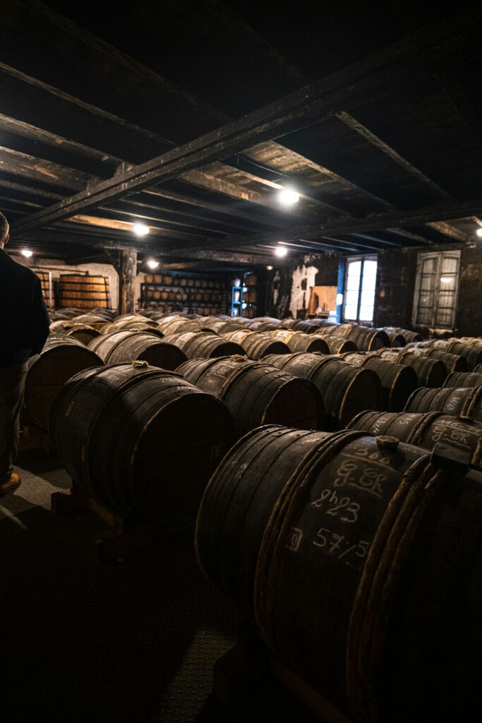 wino sherry z hiszpani jak się je tworzy? skąd pochodzi nazwa sherry