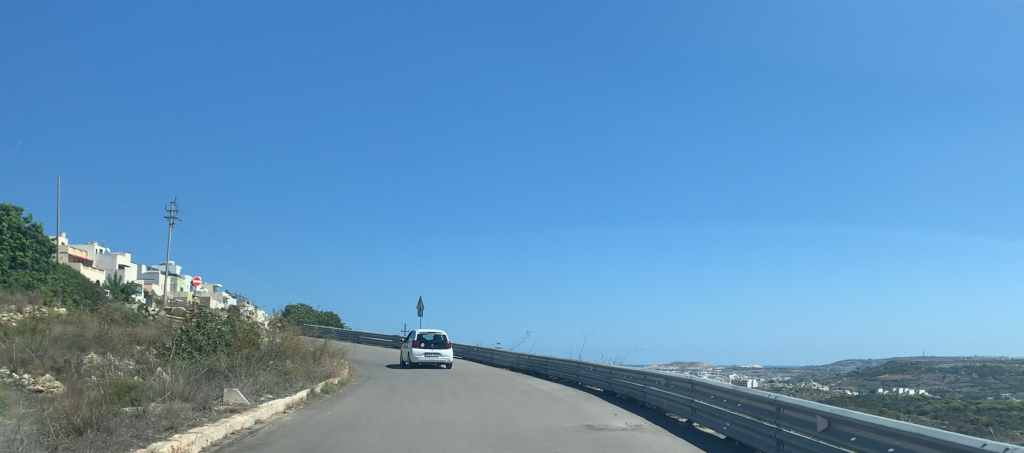 wunajecie samochodu na malcie, ile kosztuje